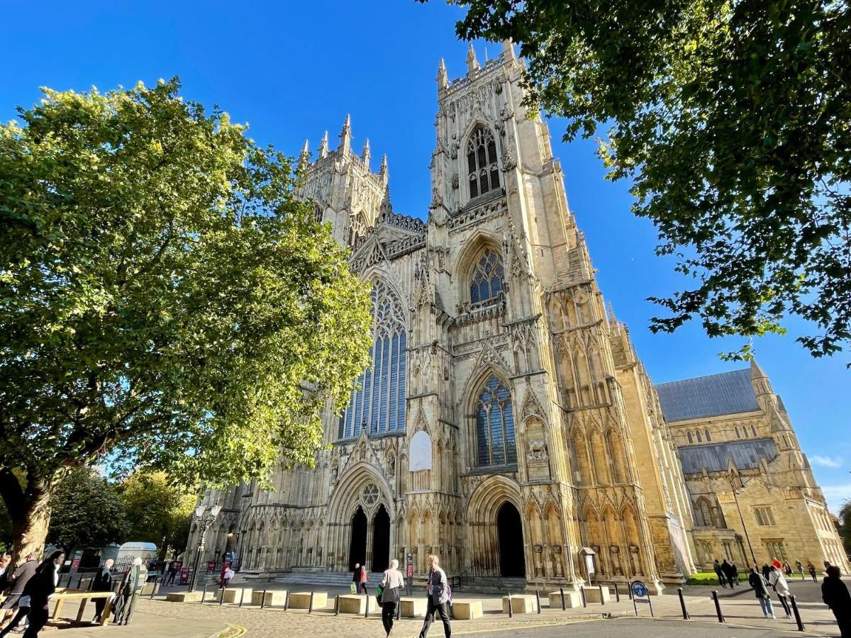 Shambles Suites In The Centre Of York, Sleeps 16 外观 照片