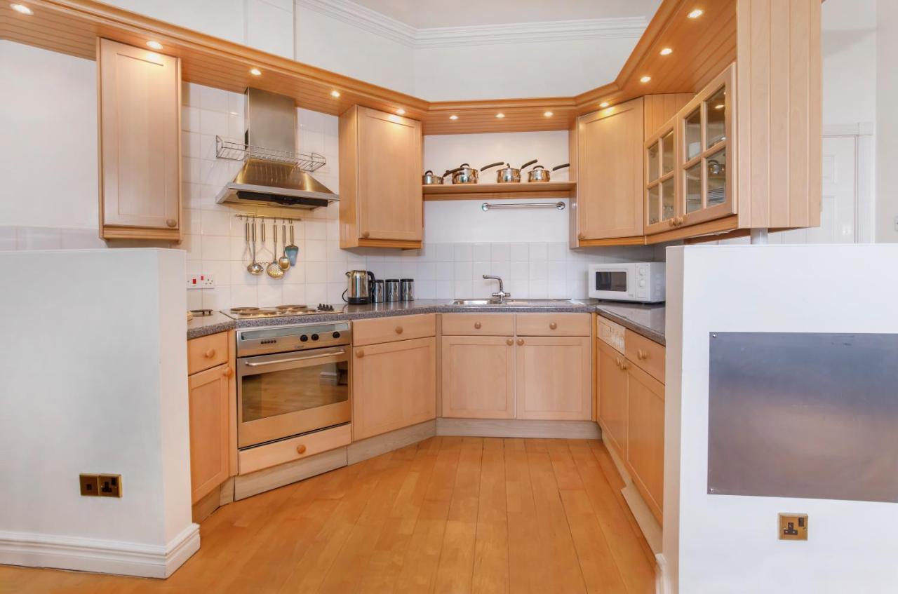 Shambles Suites In The Centre Of York, Sleeps 16 外观 照片
