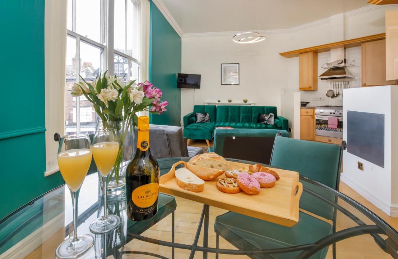 Shambles Suites In The Centre Of York, Sleeps 16 外观 照片
